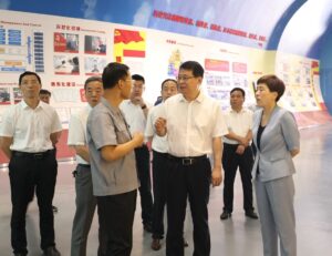 Member of the Municipal Party Standing Committee and Head of the United Front Work Department, Comrade Zhai Jun, Visits Jinlei for a Research and Inspection Visit
